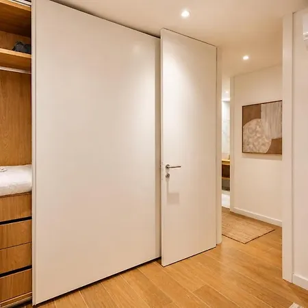 Ocean View Modern Retreat With Pool & Sunset Views Apartament São Martinho do Porto